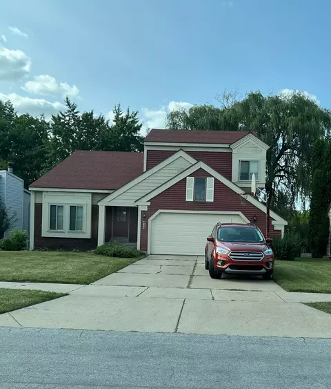 2477 Mapleview St SE, Kentwood, MI 49508