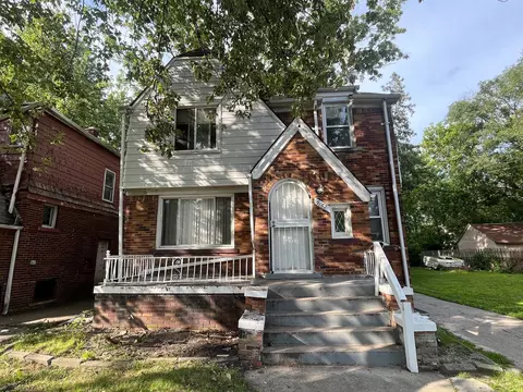 9162 Woodhall St, Detroit, MI 48224