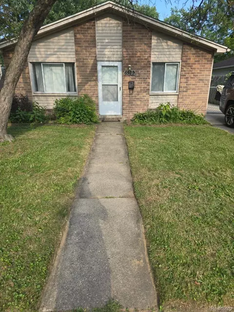 6529 Buck St, Taylor, MI 48180
