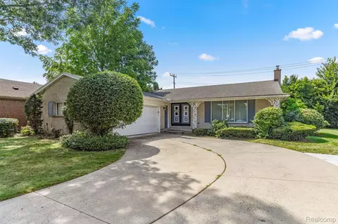 5779 Linden Dr, Dearborn Heights, MI 48127