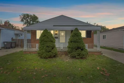7269 Campbell St, Taylor, MI 48180
