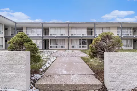 3415 Fairmont Rd, Royal Oak, MI 48073