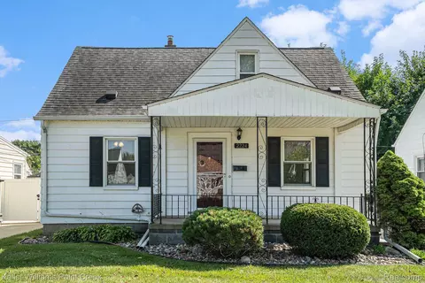 2224 Coy St, Ferndale, MI 48220
