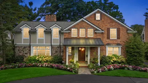 861 Westwood Dr, Birmingham, MI 48009