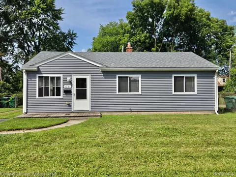 1231 Gilman St, Garden City, MI 48135