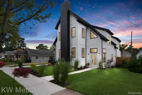 435 Academy St, Ferndale, MI 48220