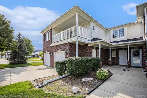 14382 Moravian Manor Cir, Sterling Heights, MI 48312