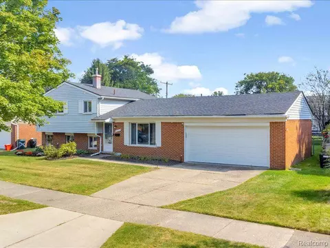 29257 Meadowlark St, Livonia, MI 48154