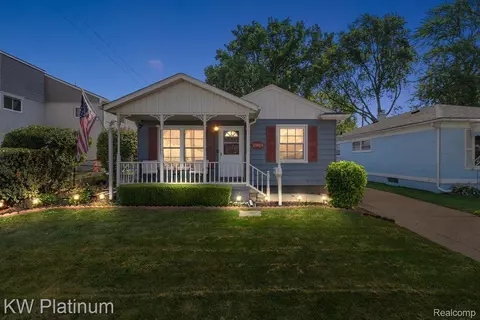 23828 Davey Ave, Hazel Park, MI 48030