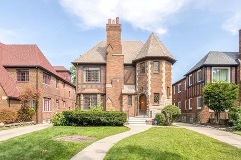 16886 La Salle Ave, Detroit, MI 48221