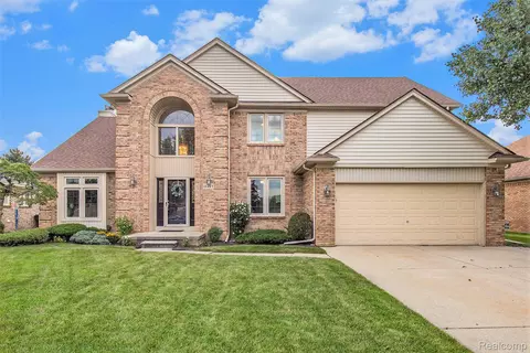 15157 Vincent Dr, Sterling Heights, MI 48313