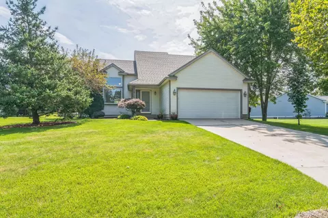 13575 Hunters Xing, Bath, MI 48808