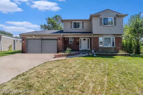 33278 Linsdale, Sterling Heights, MI 48310