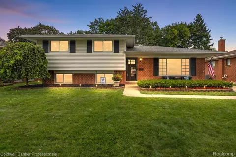 580 Ross St, Plymouth, MI 48170