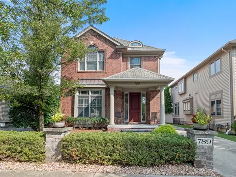 789 Chapin Ave, Birmingham, MI 48009
