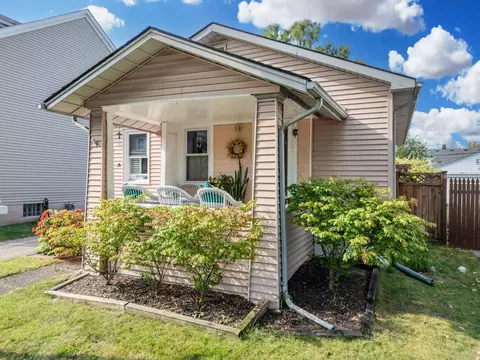 1375 Ruffner Ave, Birmingham, MI 48009