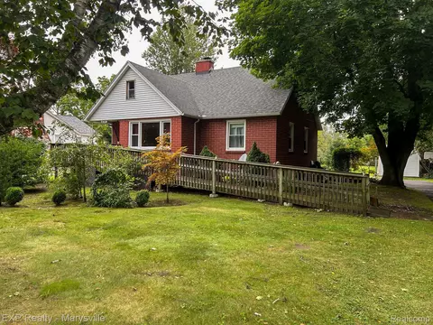 4198 Lapeer Rd, Port Huron, MI 48060