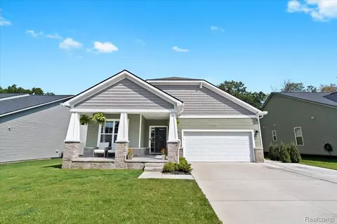 159 Coppice Way, White Lake, MI 48386