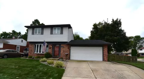 36697 Hazelwood St, Westland, MI 48186