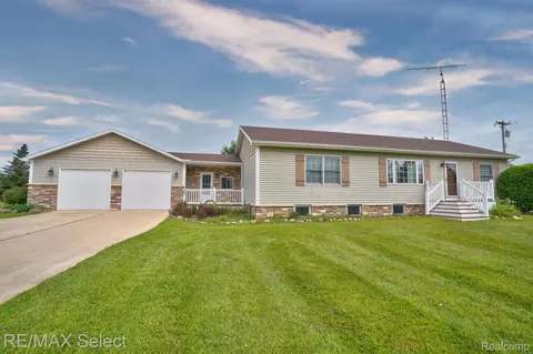 5514 Columbiaville Rd, Marathon, MI 48421
