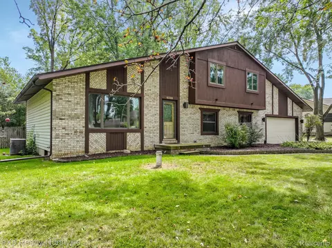 6309 Mckenzie Cir, Mundy, MI 48507
