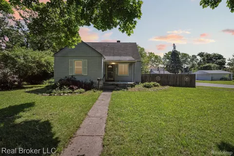 15502 Norborne, Redford, MI 48239