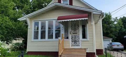 301 Rockwell Ave, Pontiac, MI 48341