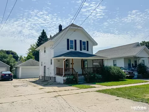 2121 Swayze St, Flint, MI 48503