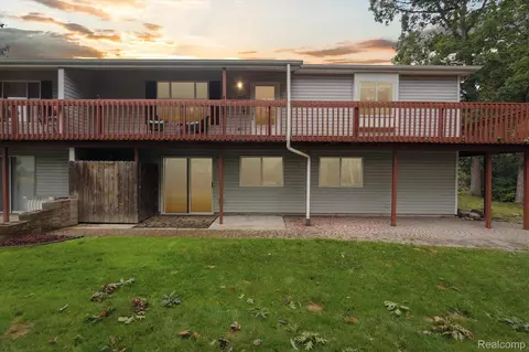 9455 Forestview Cir, Mundy, MI 48439