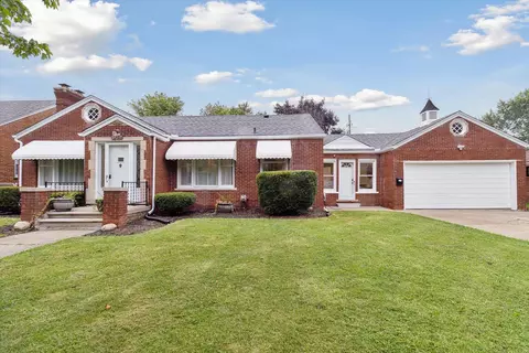 27215 Little Mack Ave, Saint Clair Shores, MI 48081