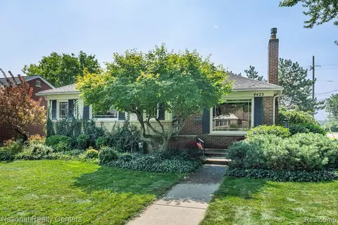4423 Amherst Rd, Royal Oak, MI 48073