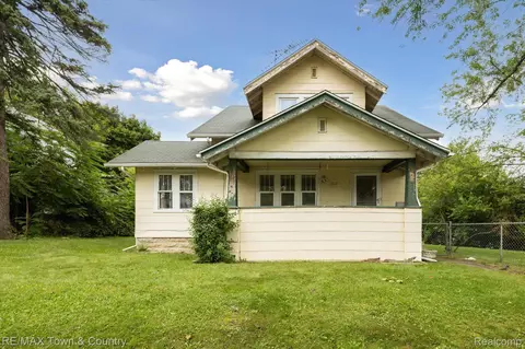 2202 Joliet St, Flint, MI 48504