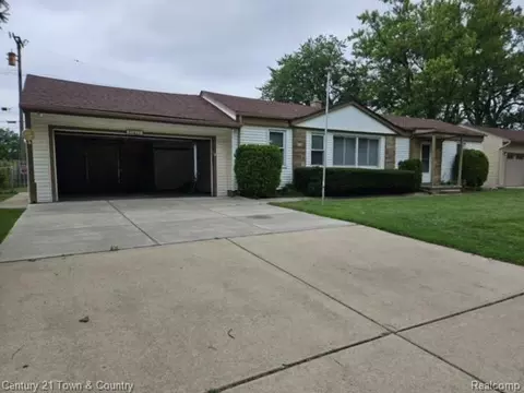 19271 Merriman Ct, Livonia, MI 48152