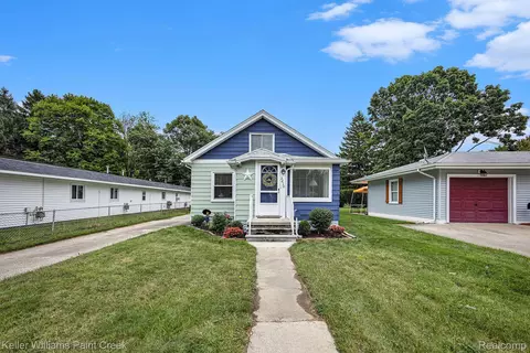 3210 Stone St, Port Huron, MI 48060