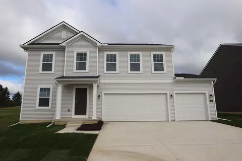 501 Elm St, Chelsea, MI 48118