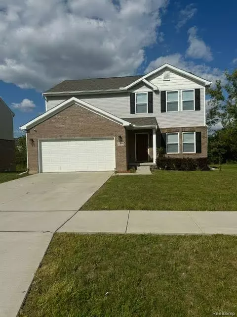 16913 Aberdeen Dr, Romulus, MI 48174
