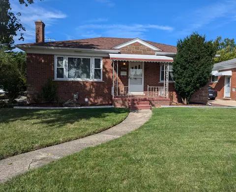 22405 Piper Ave, Eastpointe, MI 48021