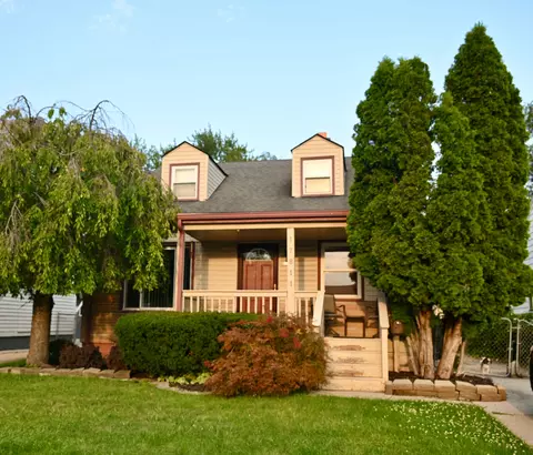 17811 Brinson St, Riverview, MI 48193