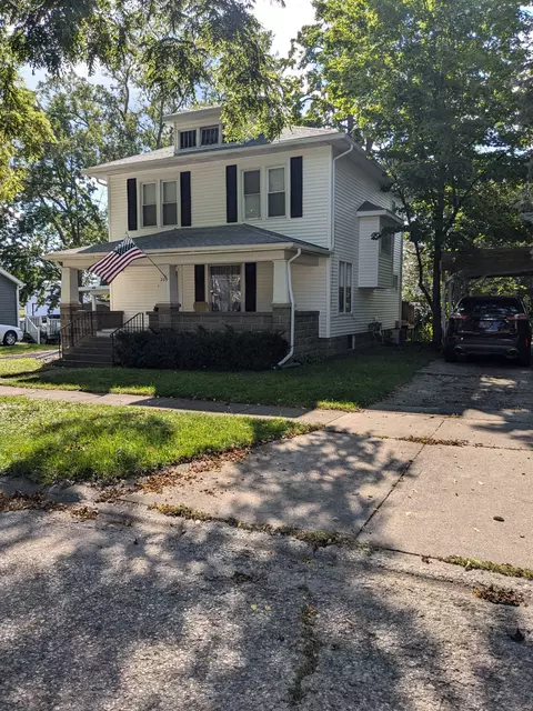 209 N Davison St, Davison, MI 48423