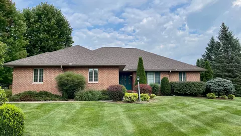 6230 Willowdale Crt Ct, Burton, MI 48509