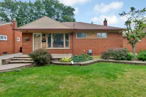 26070 Janet Ct, Roseville, MI 48066
