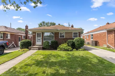 9876 Rosedale Blvd, Allen Park, MI 48101