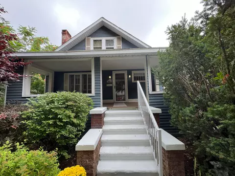 41 Oneida St, Pontiac, MI 48341