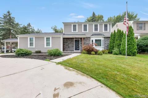 33754 Cadillac St, Farmington Hills, MI 48335