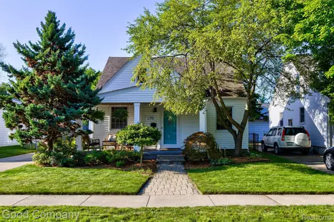 2251 Columbia Rd, Berkley, MI 48072