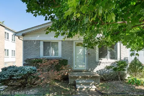 265 E Drayton St, Ferndale, MI 48220