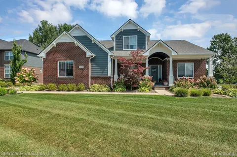 24308 Sheringham Dr, Lyon, MI 48178