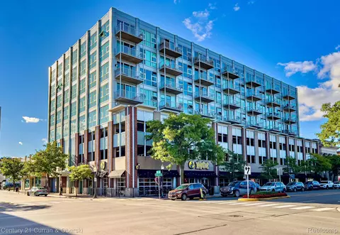 100 W 5th St #608, Royal Oak, MI 48067