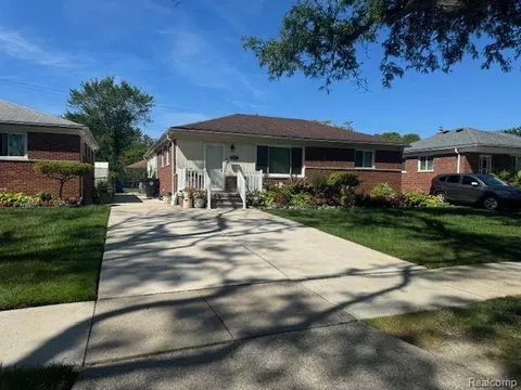 22021 Church St, Oak Park, MI 48237