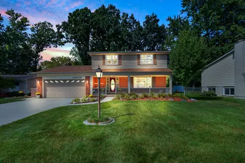 29505 Northbrook Crt Ct, Southfield, MI 48076